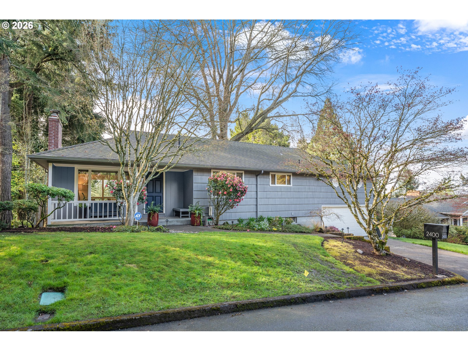 Home for sale at 2400 SW Richardson St, Portland, OR 97239
