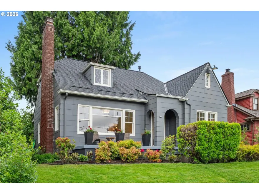 Home for sale at 2933 NE 27th Ave, Portland, OR 97212